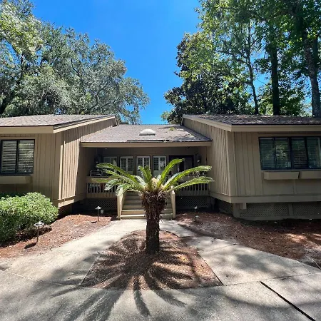 25 St George Villa
